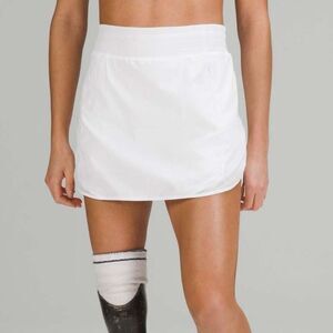 Lululemon Hotty Hot High Rise Skirt Skort 2 Women